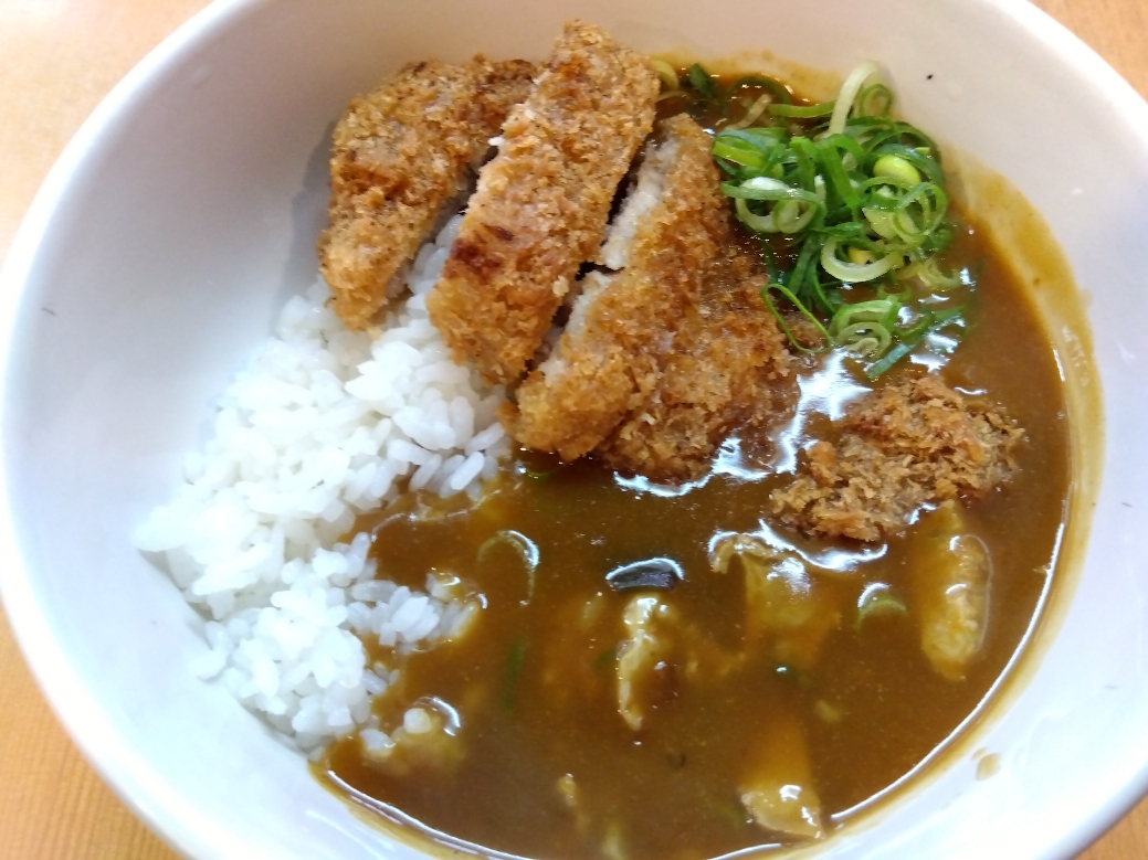 カツかすカレーライス丼