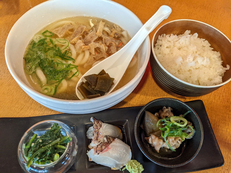 かすうどん定食