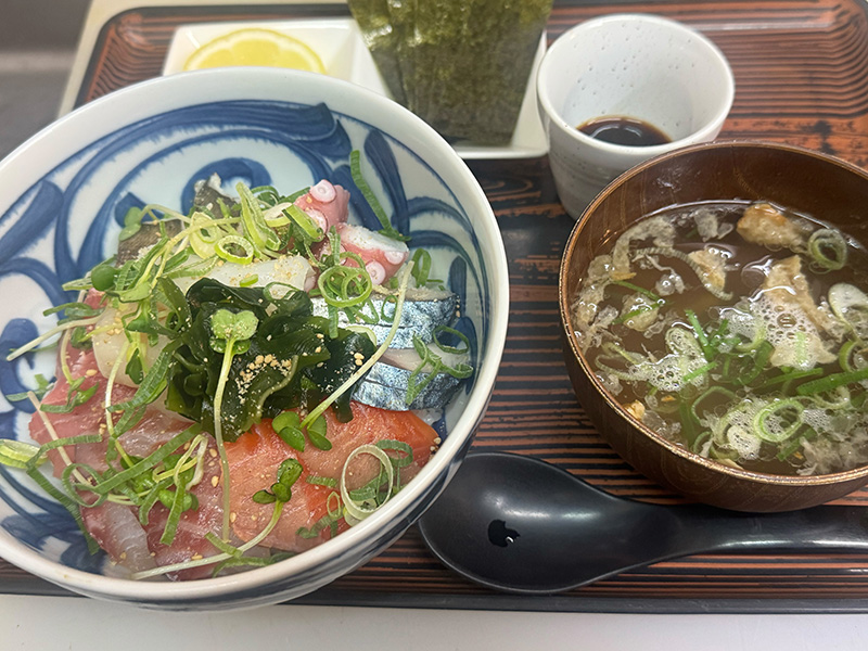 海鮮丼