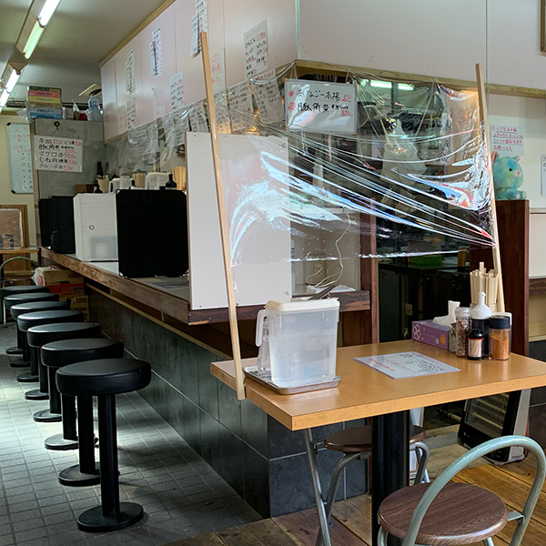 新世界かすうどん恵美須屋2号店 店内